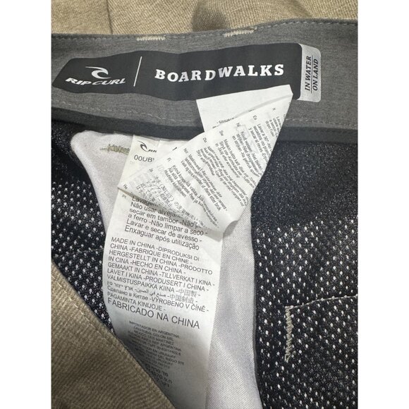 RIP CURL Boys Boardwalks Shorts 14 - Picture 3 of 5